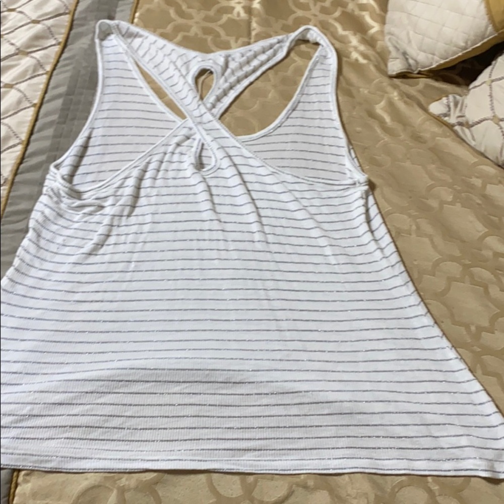 White and silver rank top xl.